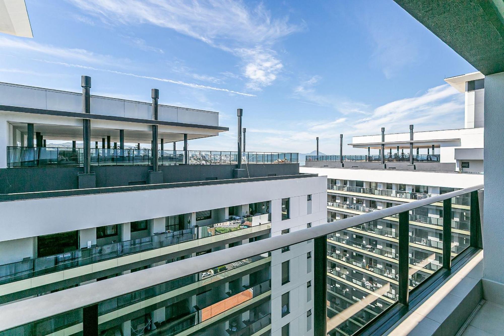 Piscina No Rooftop Com Vista Mar | Foodhall | Wi-fi 200mb #toptower 公寓 *